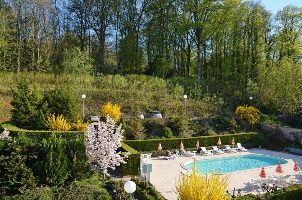 Hotel Et Studios D'Orfeuil Bourbonne-les-Bains Δωμάτιο φωτογραφία